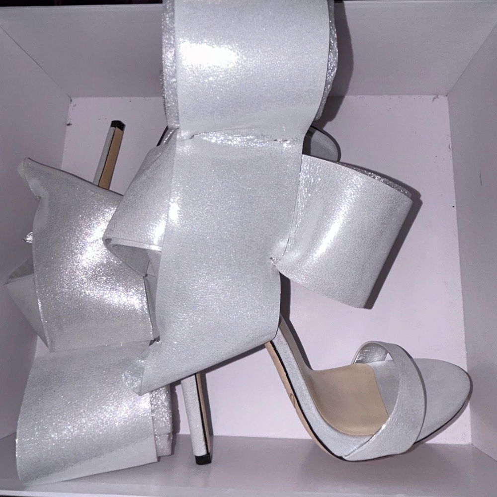 Aminah Jillil bow sandals